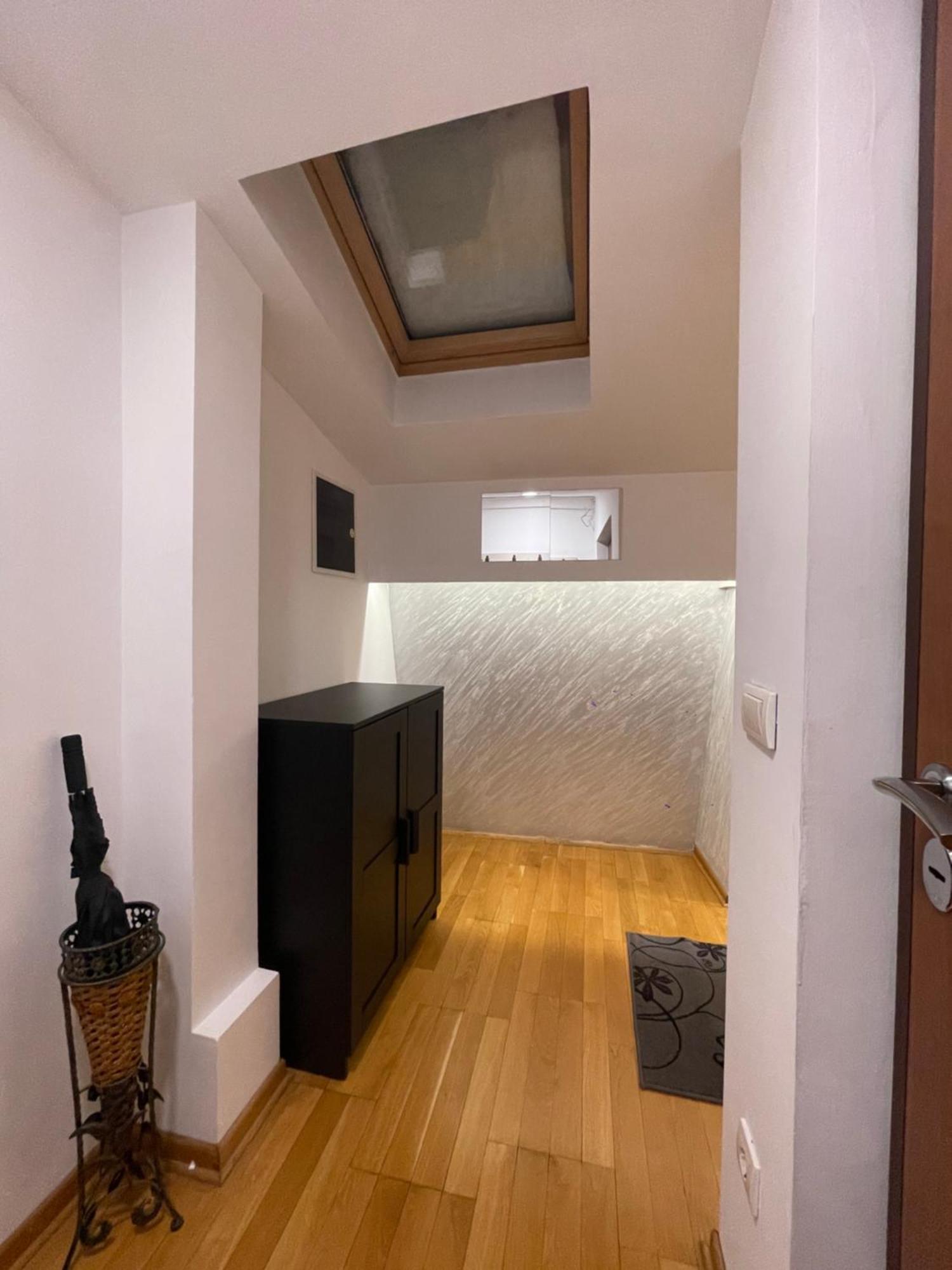 Double Bedroom In Apartment *